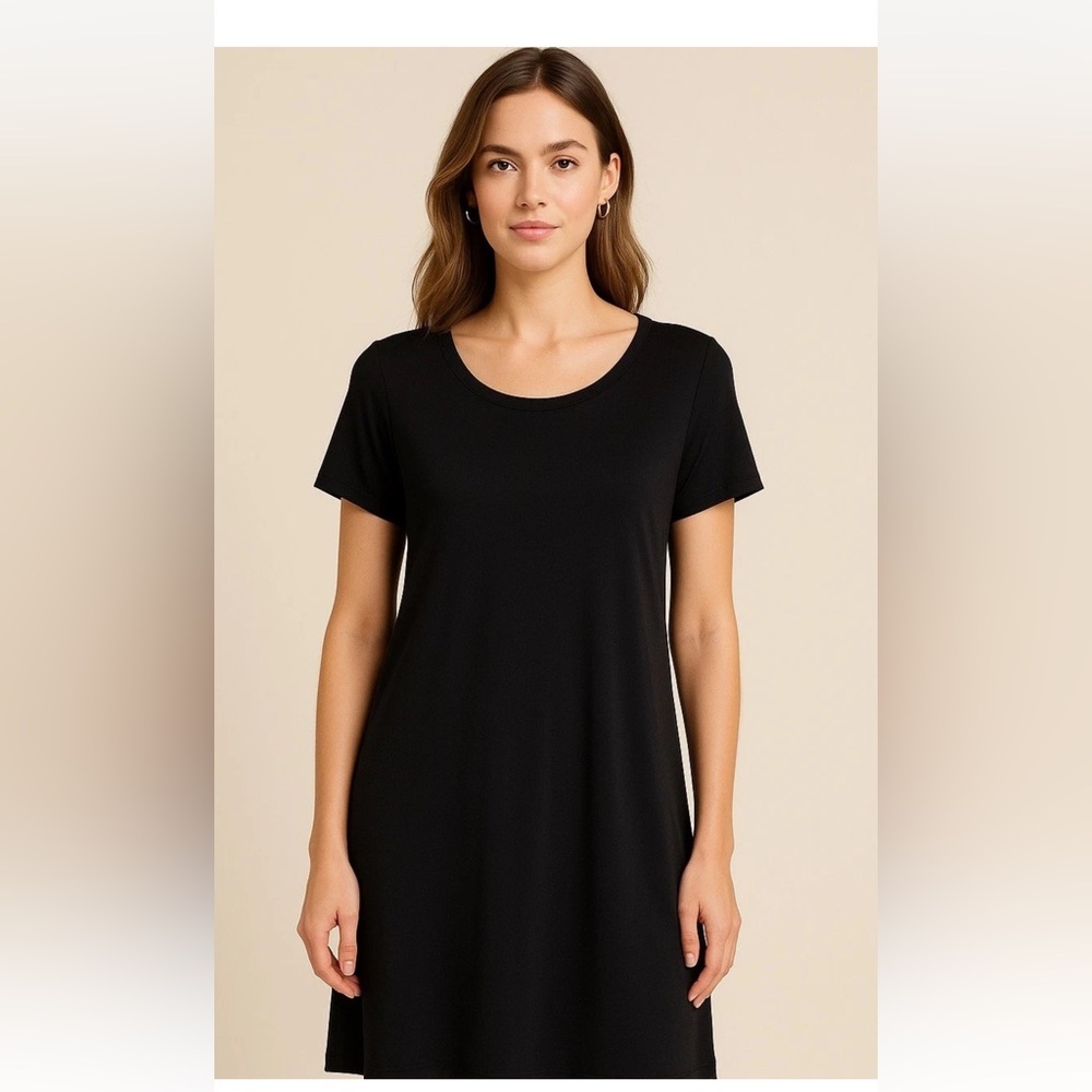 Tahari plus size 3X Woman Black Shift Dress Extended Rayon Stretch Tunic